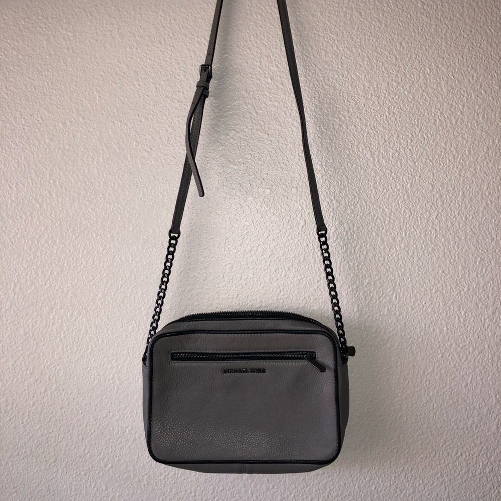 Michael Kors Crossbody!